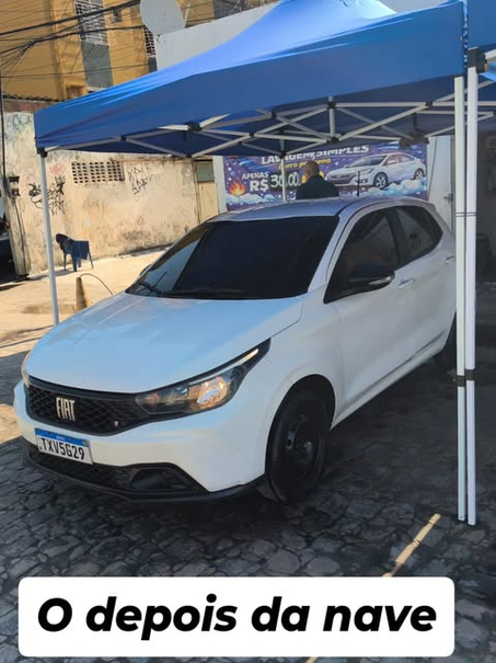 Fiat branco após lavagem completa
